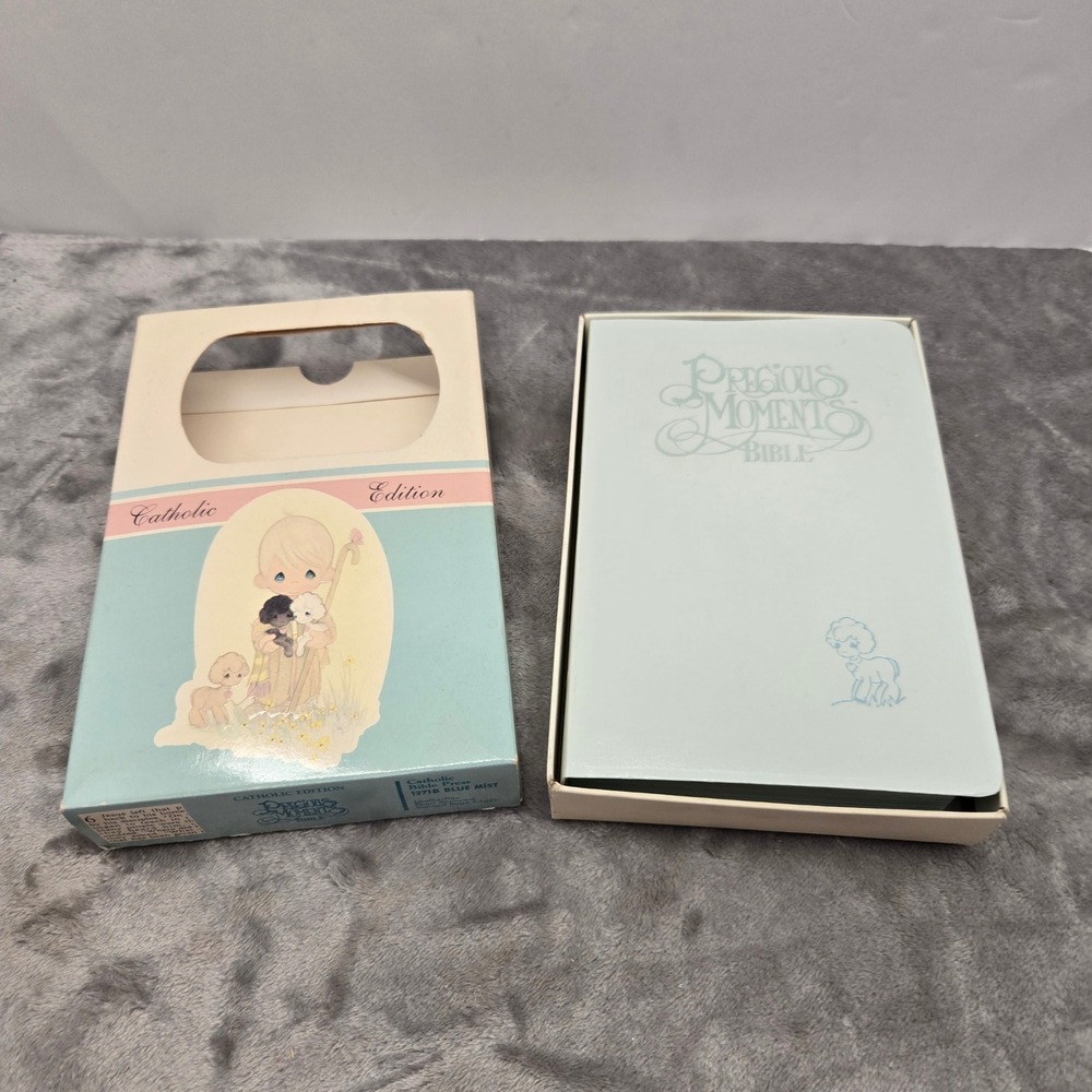 Precious Moments Bible Catholic Edition‎ Blue Mist Leatherflex TEV 1271B Vintage